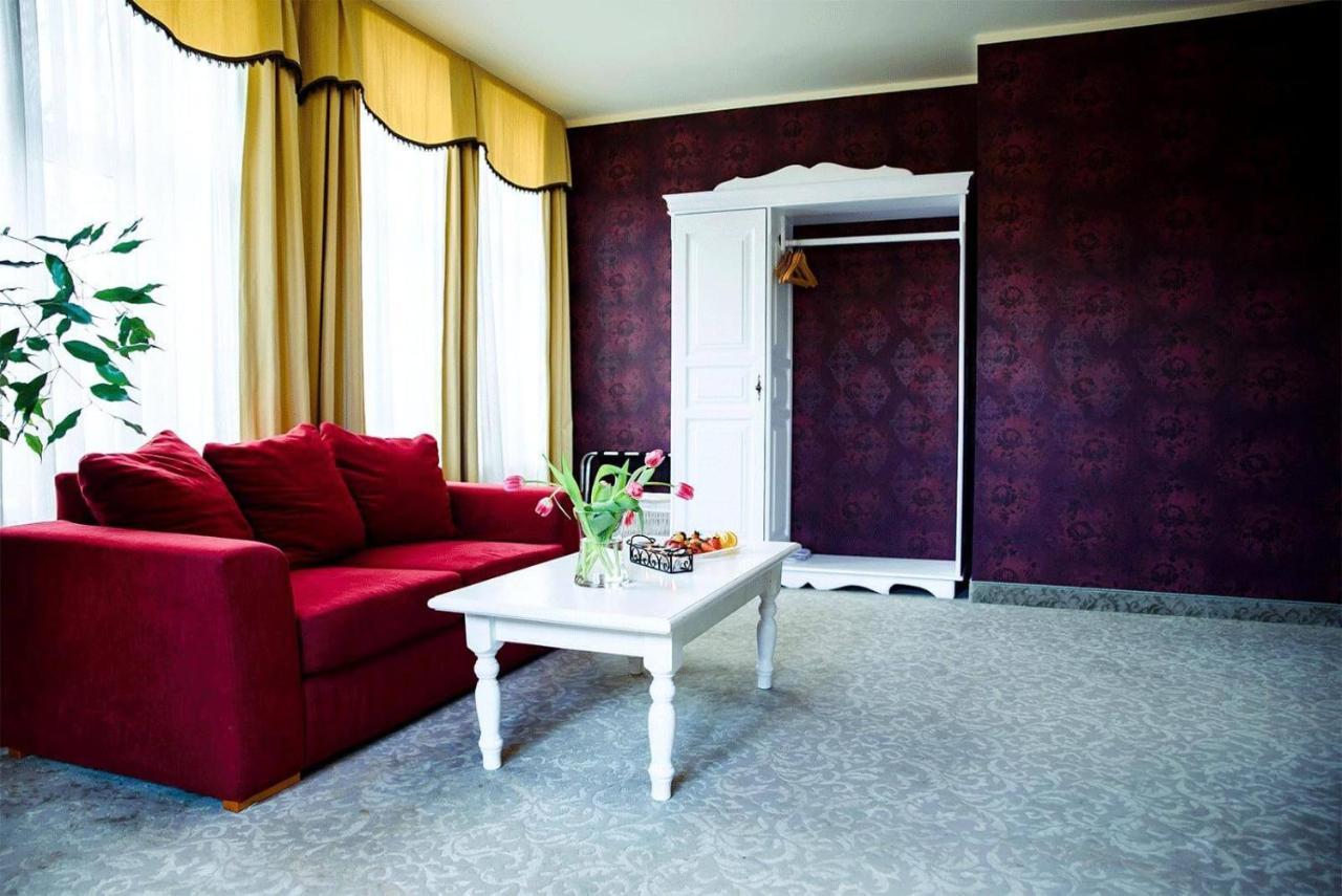 Hotel Metsis Valga Esterno foto