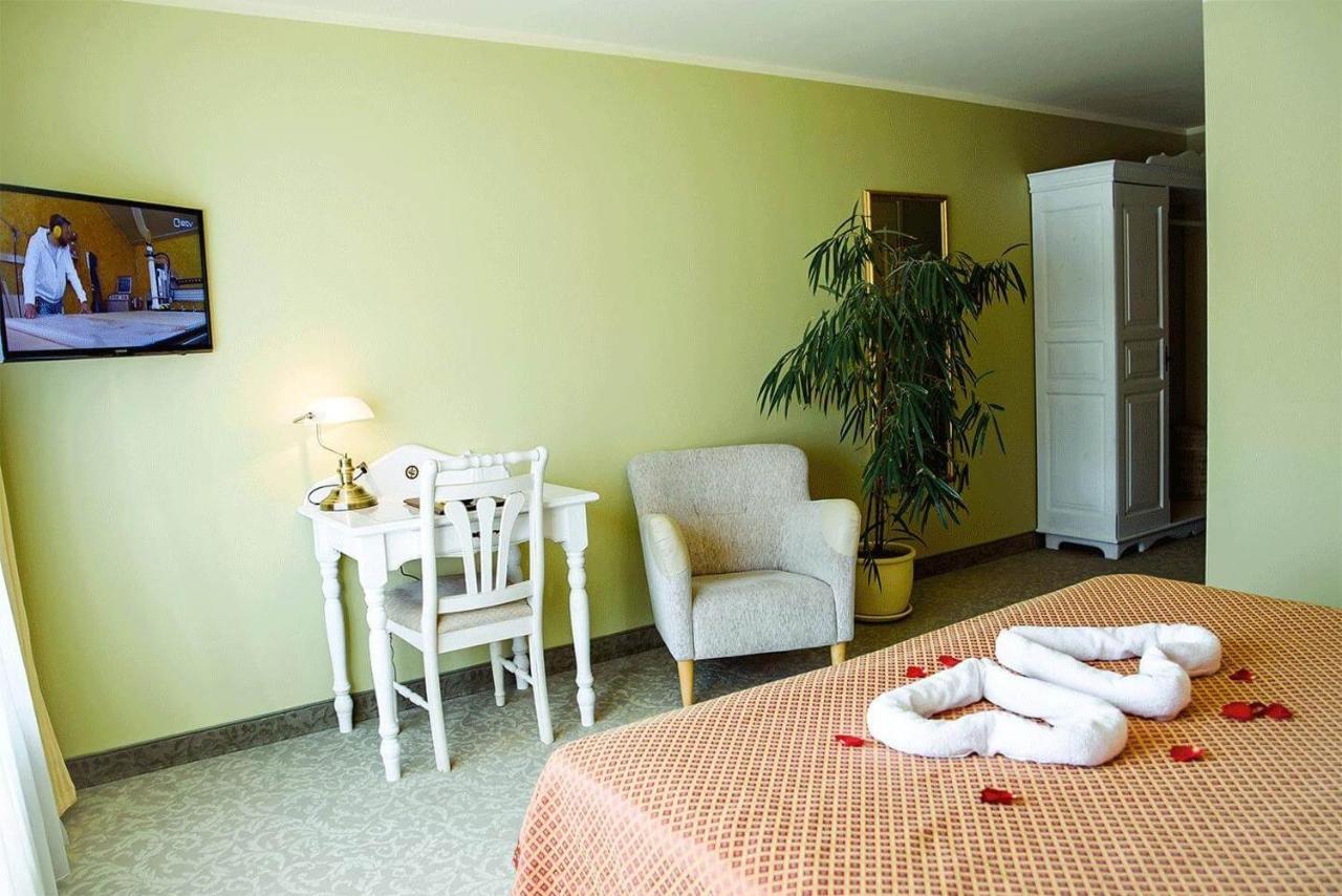 Hotel Metsis Valga Esterno foto