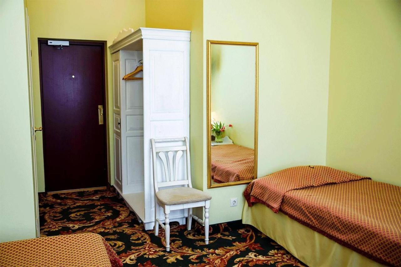 Hotel Metsis Valga Esterno foto